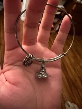 Alex and Ani Silver-Tone Harry Potter Wizard Hat Charm Bangle